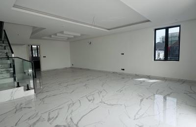 5-bedroom town house with BQ