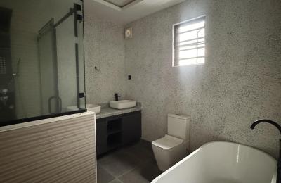 5 bedroom fully detached duplex