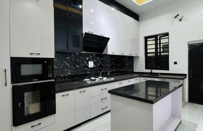 4-bedroom semidetached duplex
