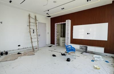 5 Bedroom Fully-Detached Duplex with Swimming pool