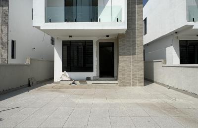 4-bedroom fully detached duplex with swimming pool