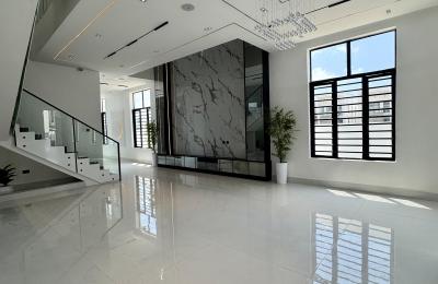 5 bedroom fully detached duplex with swimming pool
