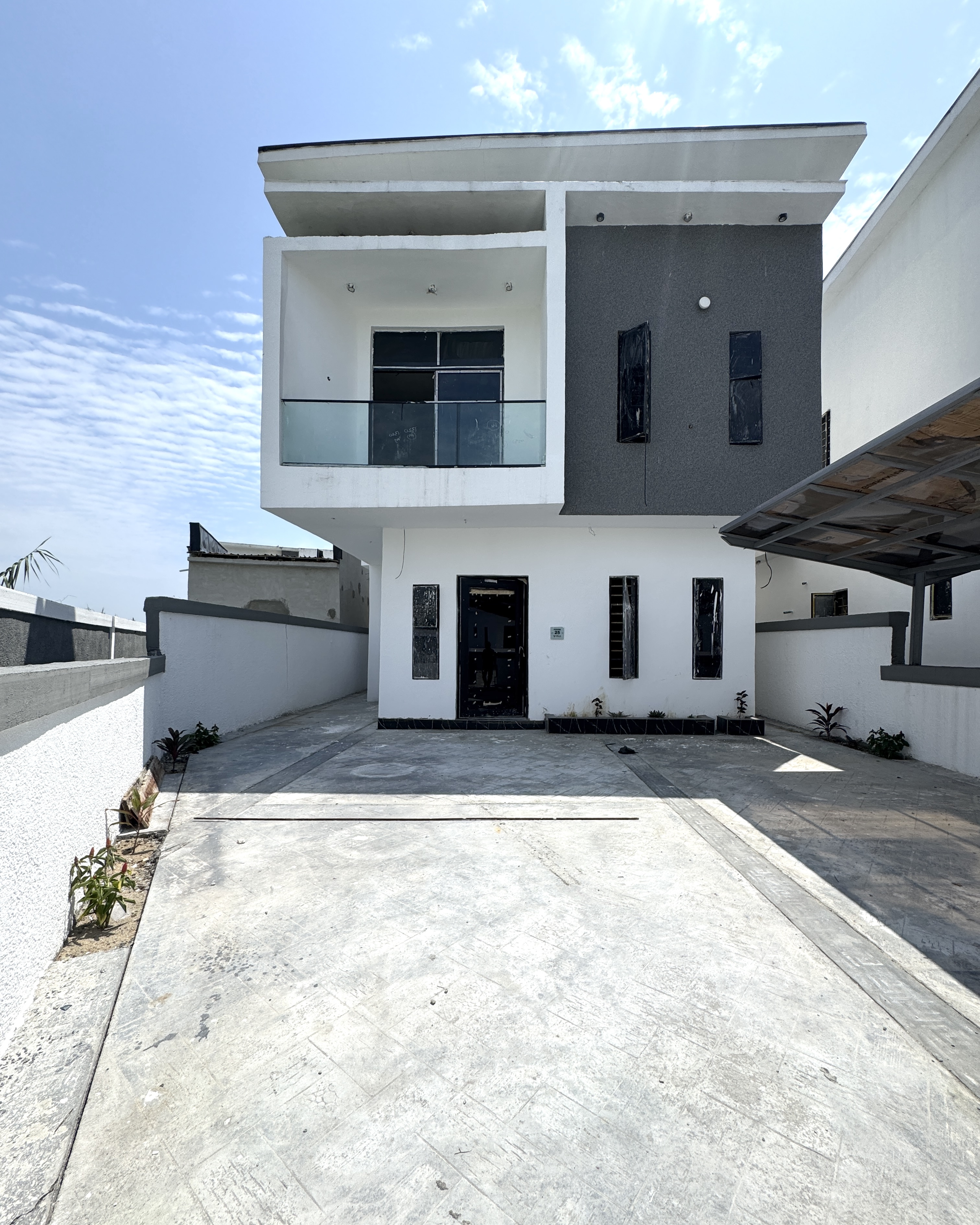 4 bedroom fully detached