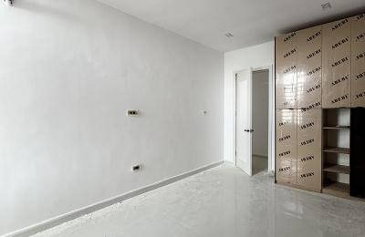 2  bedroom apartment suitable