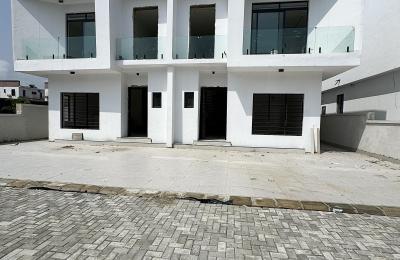 4-bedroom semidetached duplex with swimming pool