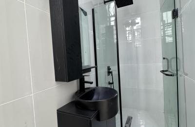 5 bedroom fully detached duplex with swimming pool