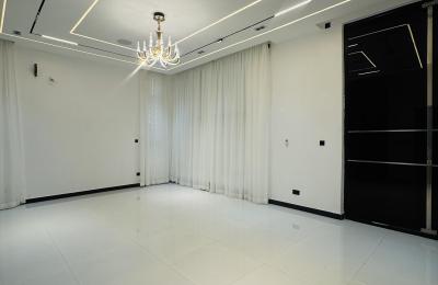 5 bedroom fully detached duplex with swimming pool