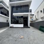 5 bedroom fully detached duplex with a swimming pool
