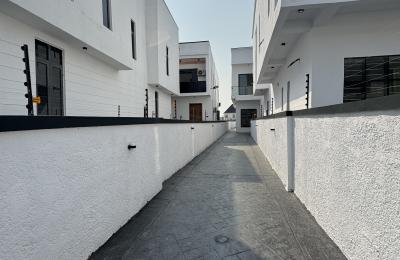 4 bedroom semidetached duplex with BQ