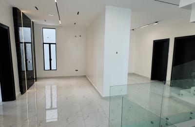 5 bedroom fully detached duplex
