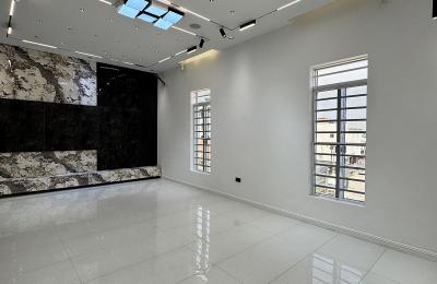 5 bedroom fully detached duplex with swimming pool