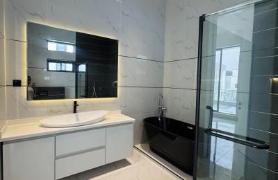 Contemporary 5 bedroom fully detached duplex with swimming pool