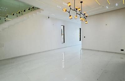 5 bedroom fully detached duplex with swimming pool