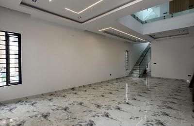 6 bedroom fully detached duplex with a swimming pool