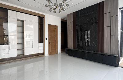 5 Bedroom fully detached duplex with swimming pool