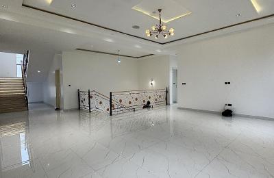 6 bedroom fully detached duplex with swimming pool