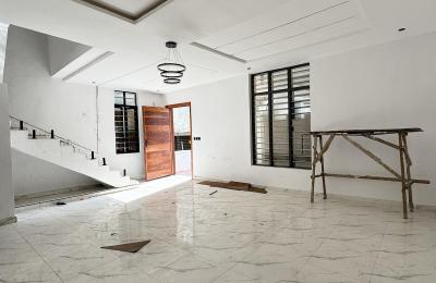 4 bedroom semi detached duplex