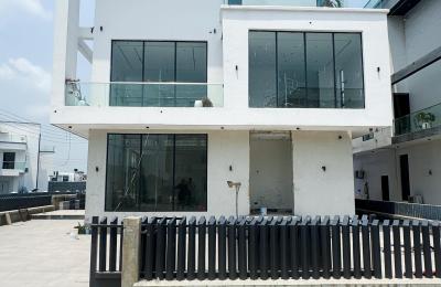5 bedroom fully detached duplex