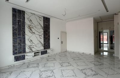 5 bedroom fully detached duplex with a swimming pool