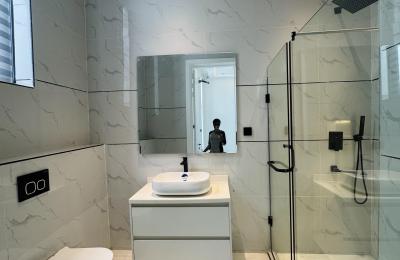 Contemporary 5 bedroom fully detached duplex with swimming pool