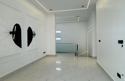 Contemporary 5 bedroom fully detached duplex with swimming pool