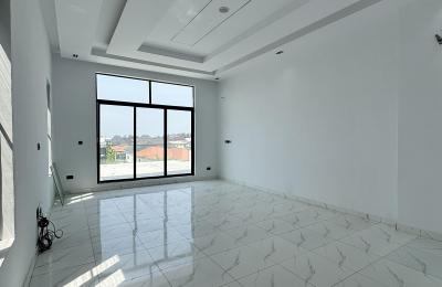 6 bedroom fully detached duplex with a swimming pool