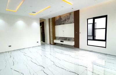 5 bedroom luxury duplex with swimming pool