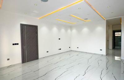 5 bedroom luxury duplex with swimming pool