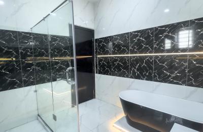 5 bedroom fully detached duplex with rooftop swimming pool
