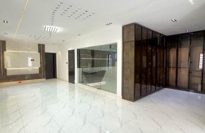 5 bedroom fully detached duplex with rooftop swimming pool