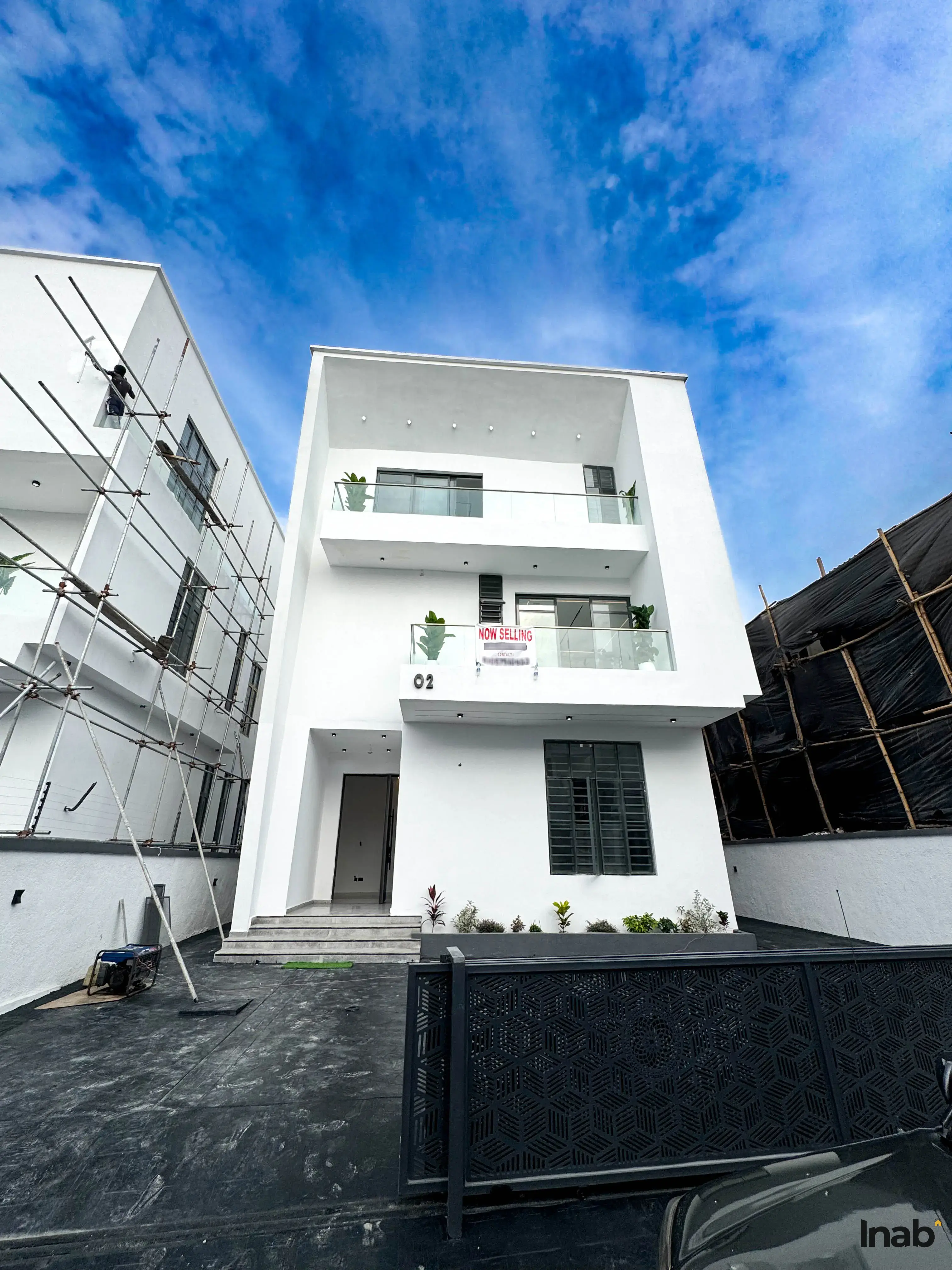 Luxury 6 bedroom fully detached duplex with swimming pool