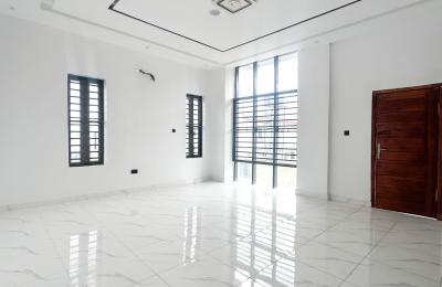5 bedroom fully detached duplex with swimming pool