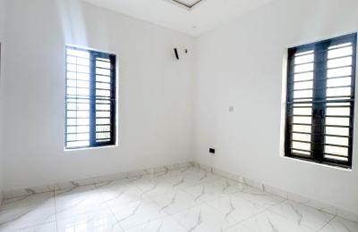 5 bedroom fully detached duplex with swimming pool