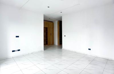 4 bedroom semi detached duplex with BQ
