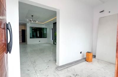 5 bedroom fully detached duplex