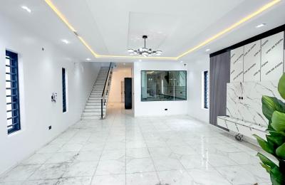5 bedroom fully detached duplex