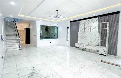 5 bedroom fully detached duplex