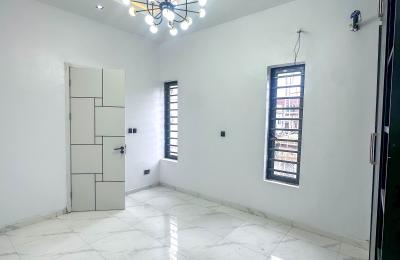 5 bedroom fully detached duplex