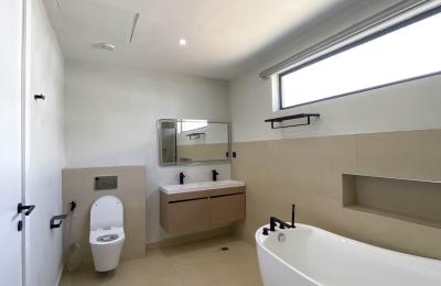 5 bedroom fully detached duplex with swimming pool