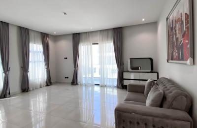 5 bedroom fully detached duplex with swimming pool