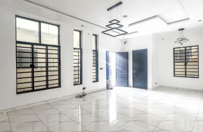 Contemporary 4 bedroom semi detached