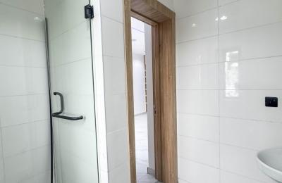 2 bedroom apartment with BQ suitable for AirBnB