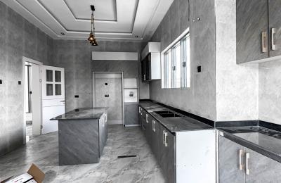 5 bedroom fully detached duplex with swimming pool