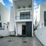 4 bedroom fully detached duplex