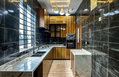 4 bedroom semidetached duplex