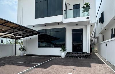 5 bedroom fully detached duplex with swimming pool