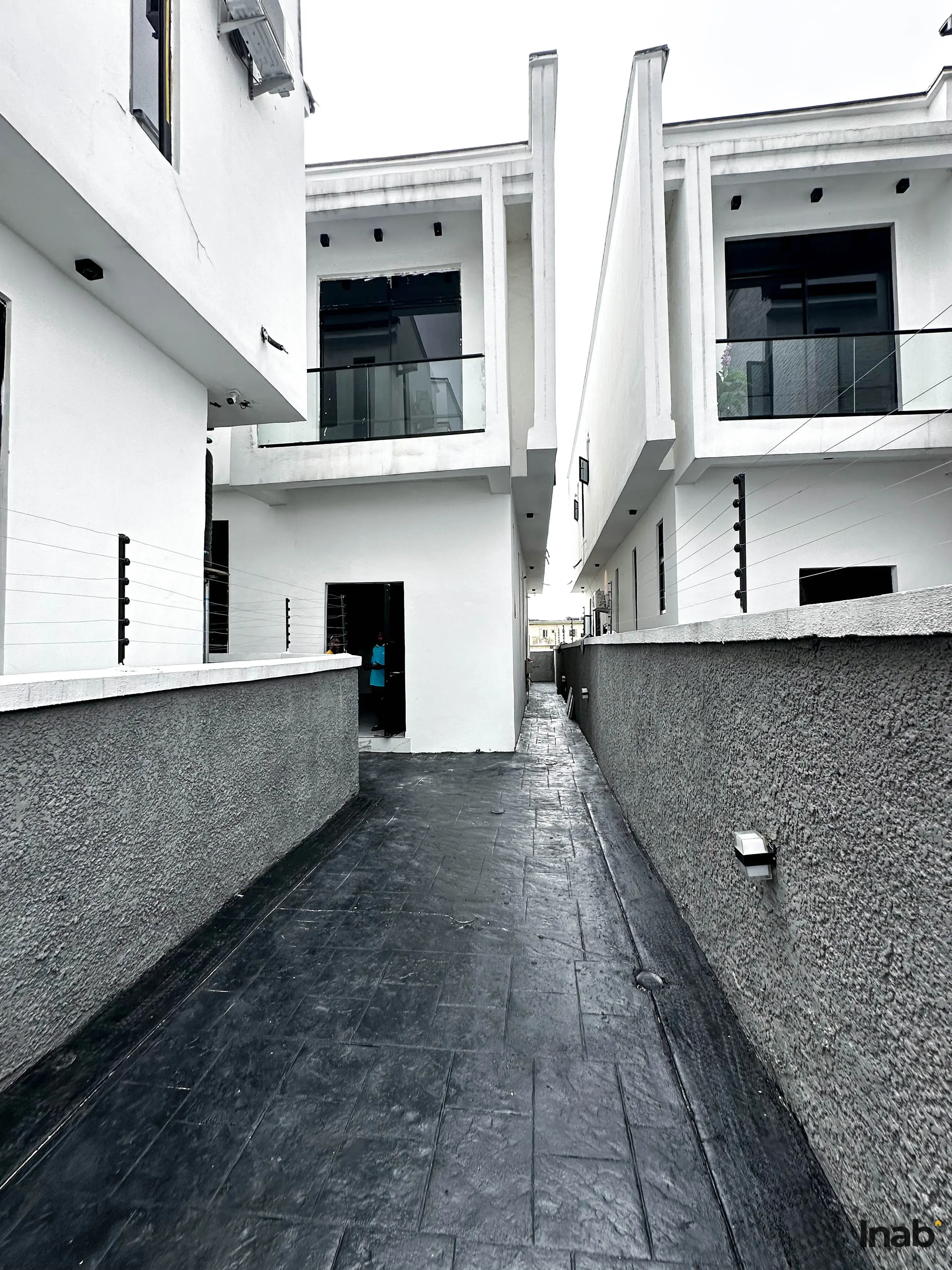 4 bedroom semi detached duplex