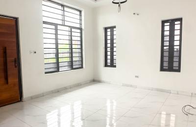 4 bedroom fully detached duplex
