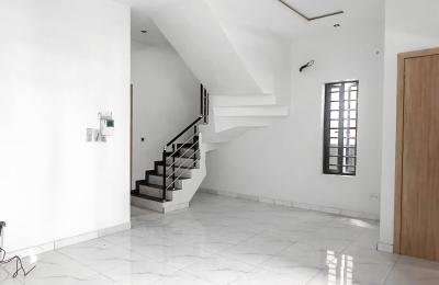 4 bedroom fully detached duplex