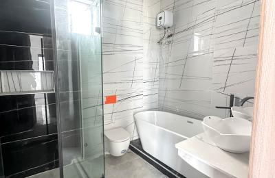 4 bedroom fully detached duplex with swimming pool